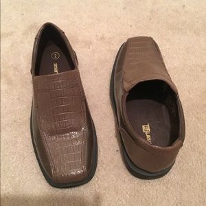 Boys dress shoes
